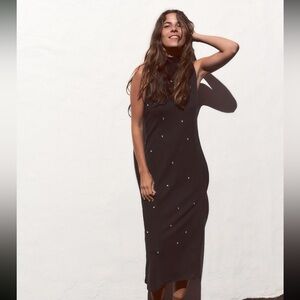 Elegant Black Sleeveless Dress